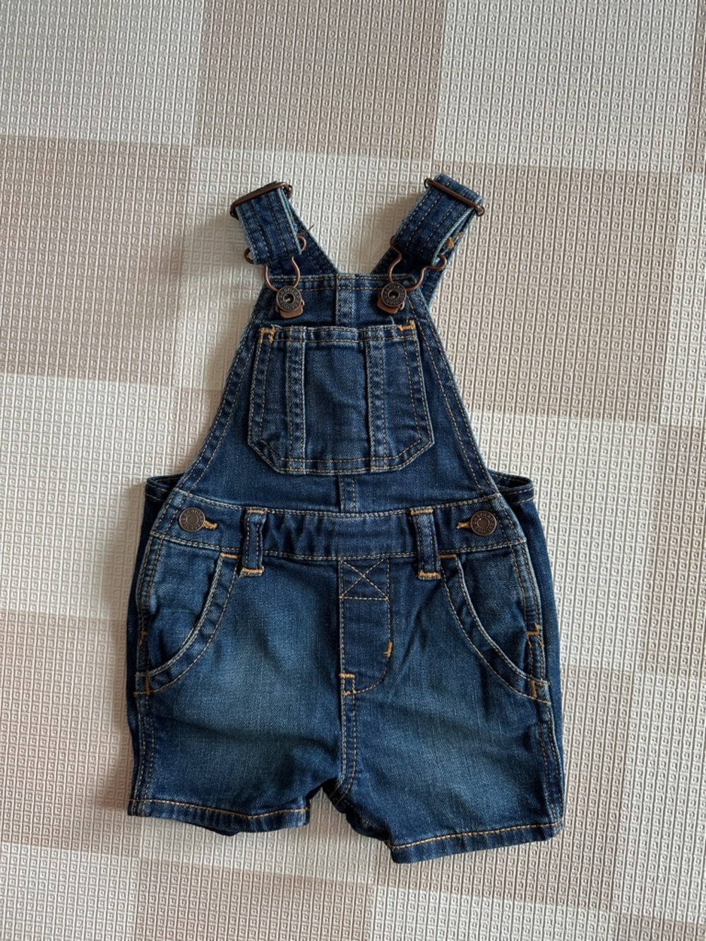 babyGap NWOT 0-3 months Classic Denim Overall Shorts - Blue